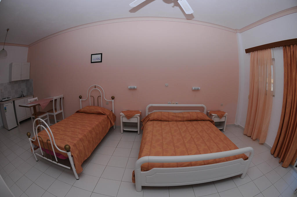 Xirokambos  Efstathia Hotel الغرفة الصورة