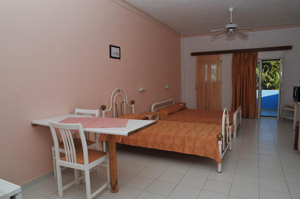 Xirokambos  Efstathia Hotel الغرفة الصورة
