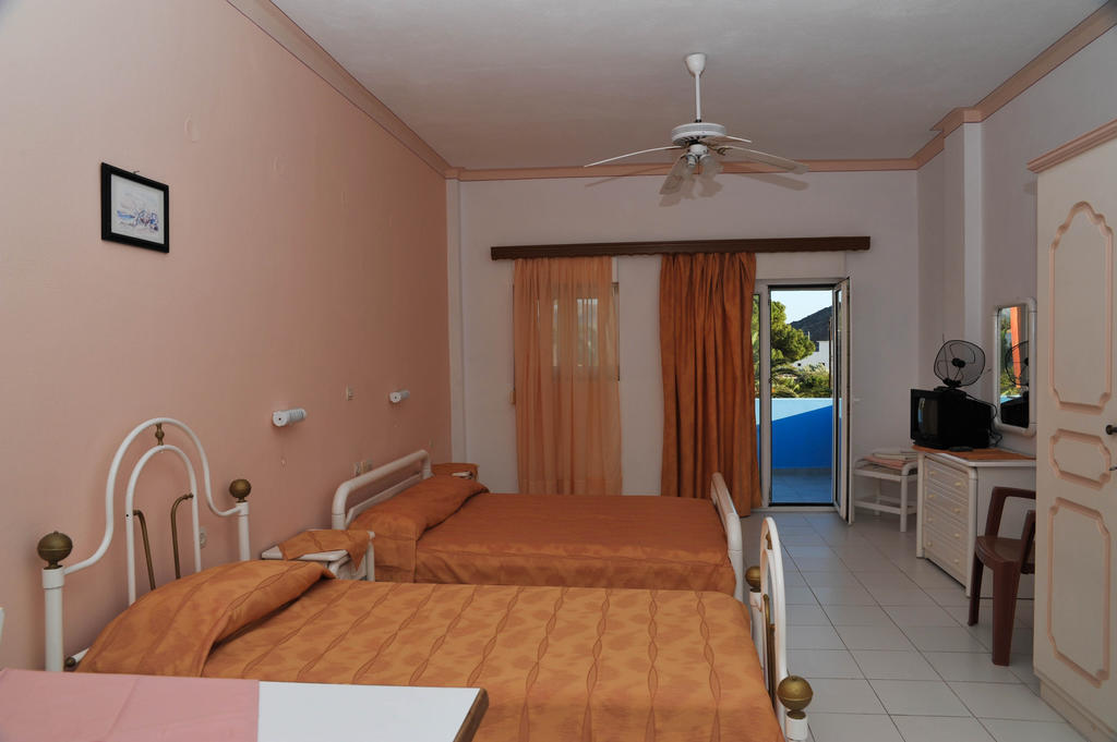 Xirokambos  Efstathia Hotel الغرفة الصورة
